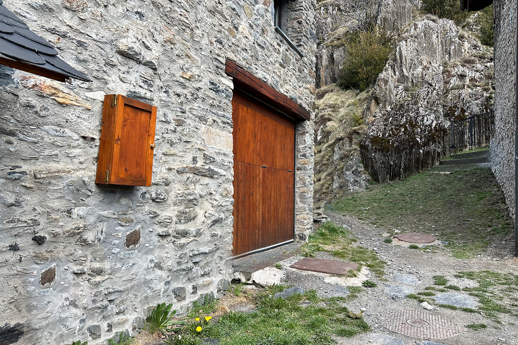 Borda o casa rural per a comprar a La Cortinada, Ordino