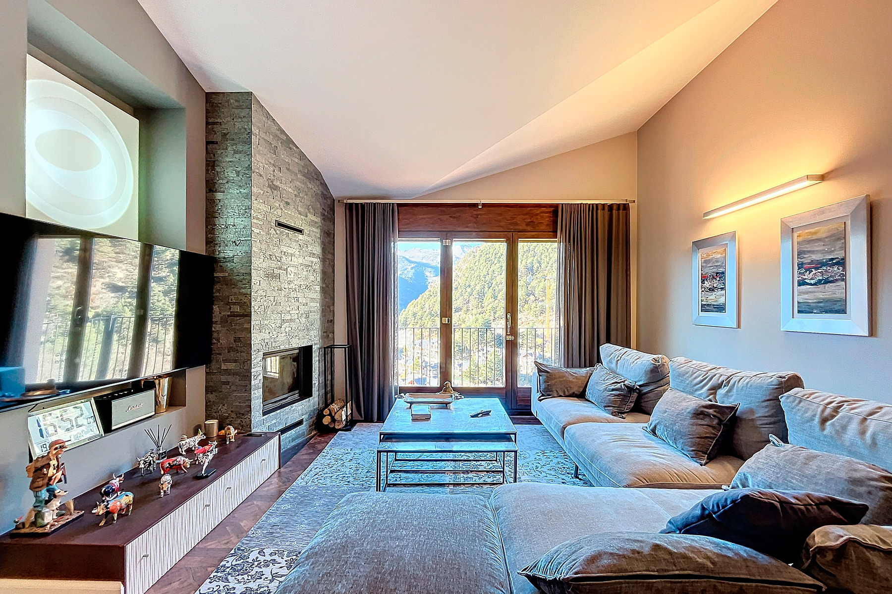 4-bedroom penthouse for sale in Anyós, La Massana · 2 of 49