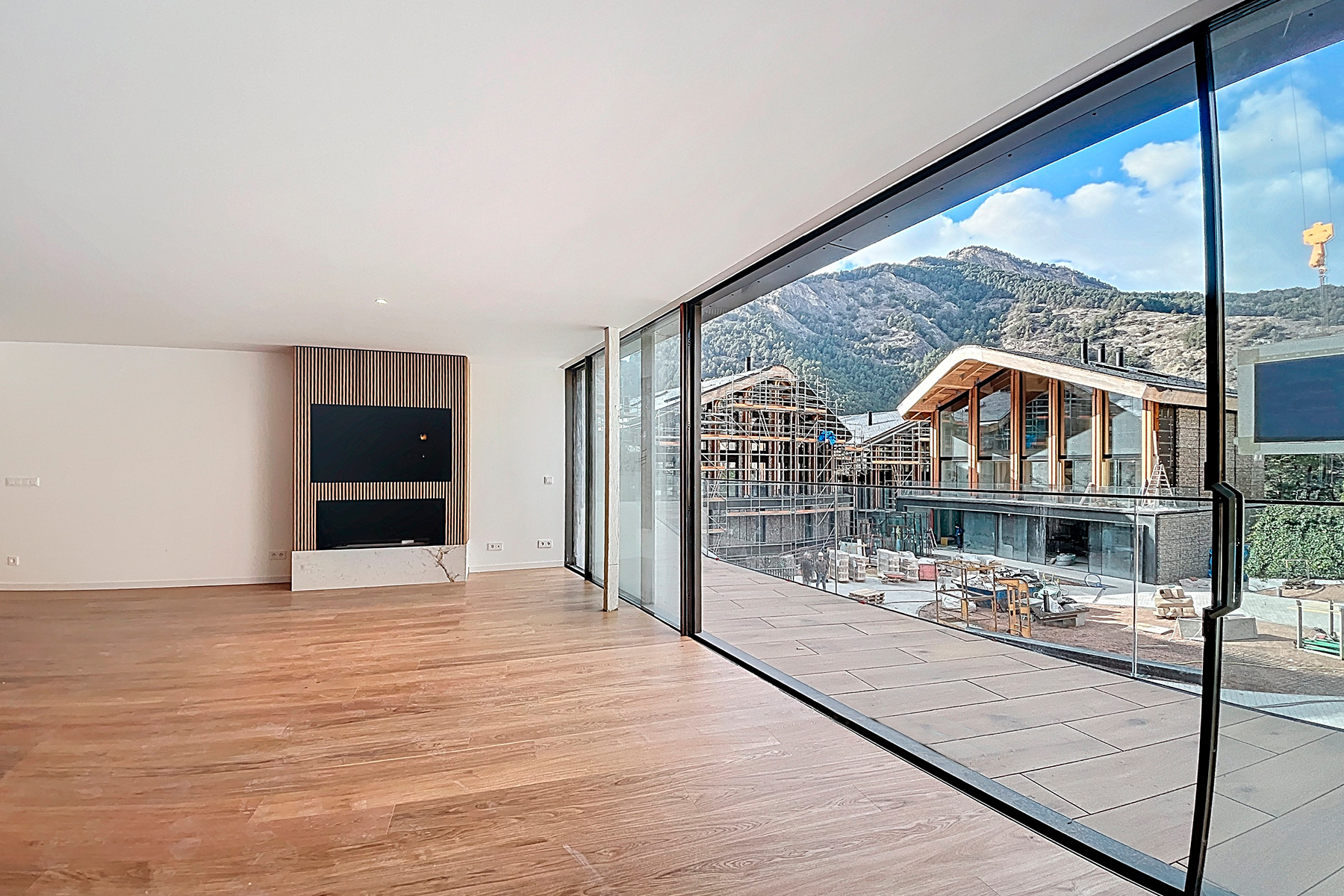 2-bedroom flat for sale in Ordino · 3 of 33