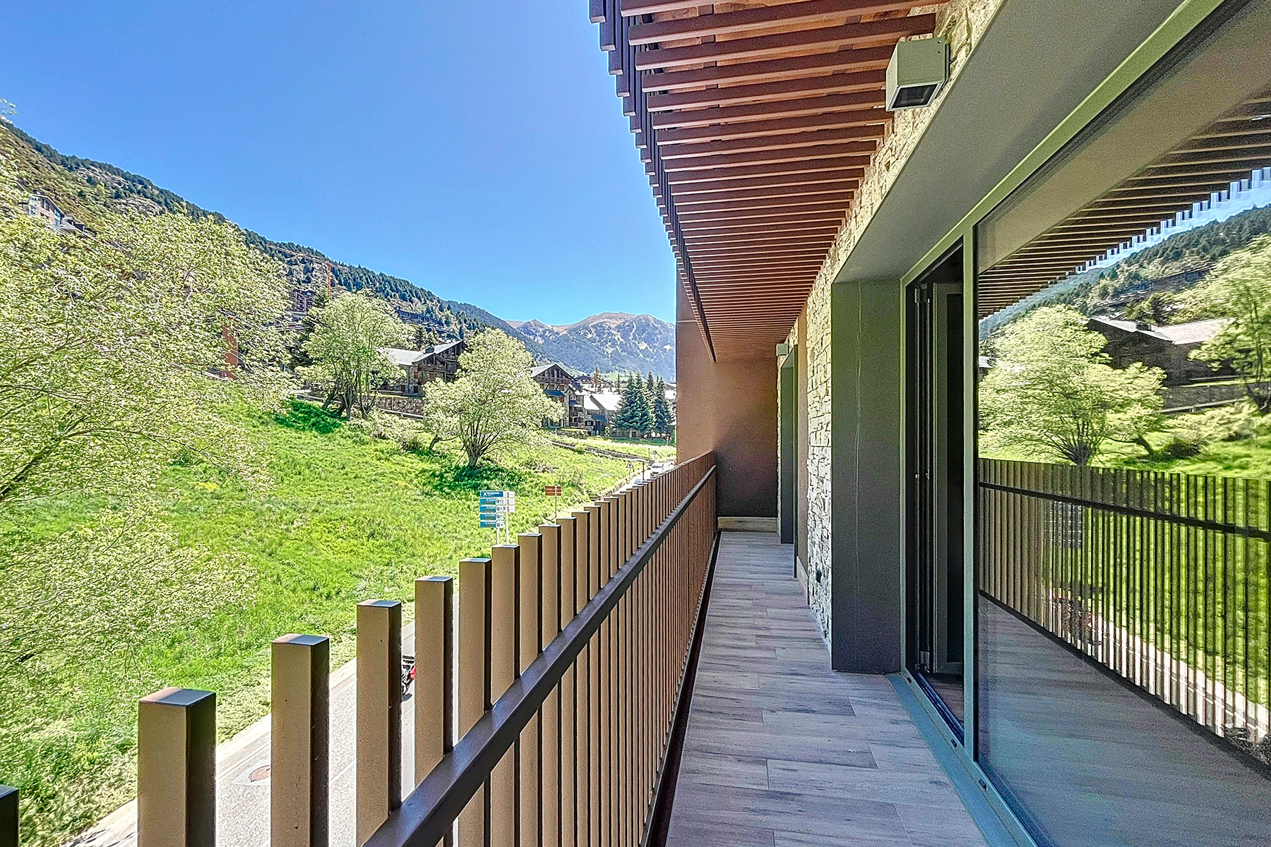 2-bedroom flat for sale in El Tarter, Canillo · 12 of 37