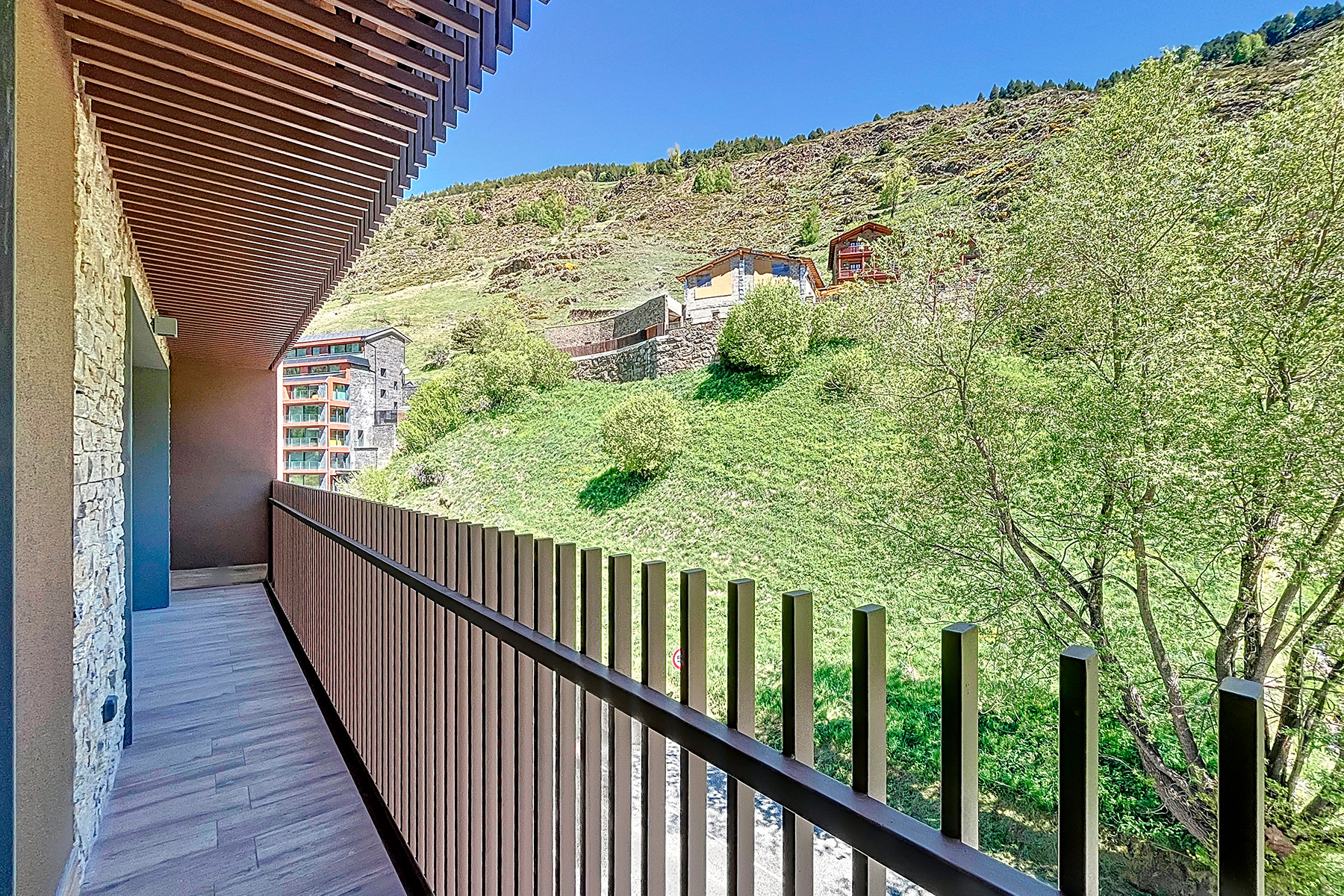 2-bedroom flat for sale in El Tarter, Canillo · 13 of 37
