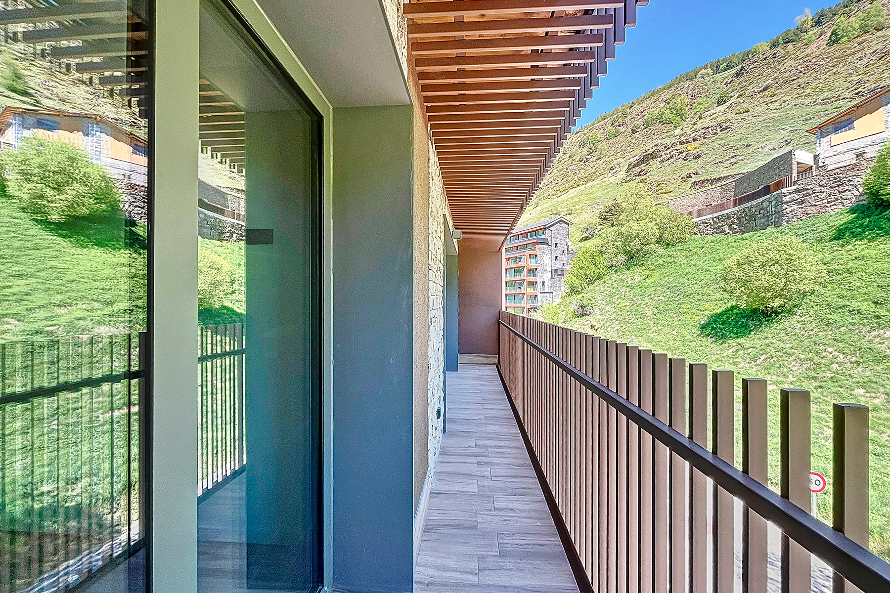 2-bedroom flat for sale in El Tarter, Canillo · 24 of 37