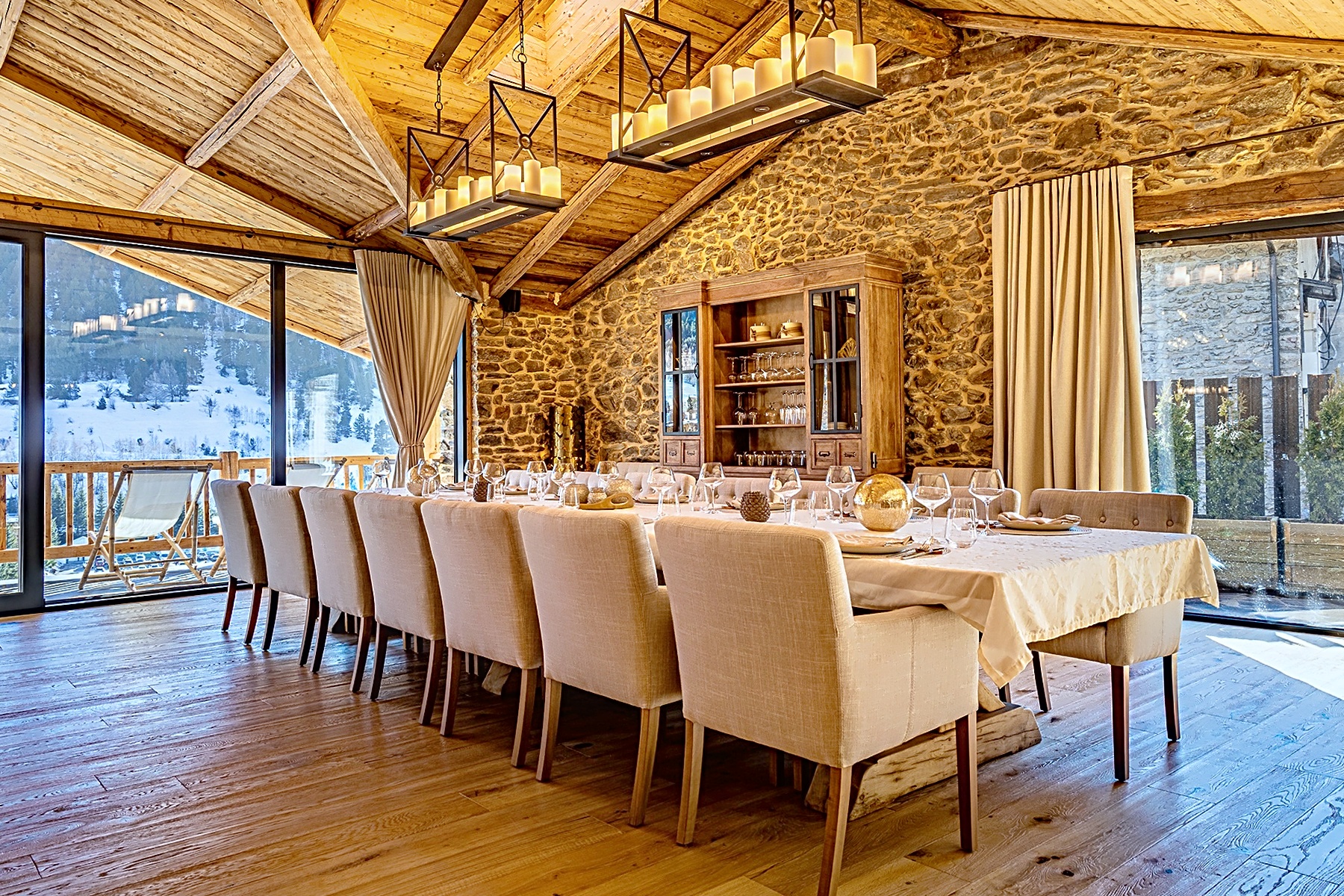 6-bedroom chalet for sale in El Tarter, Canillo · 7 of 57