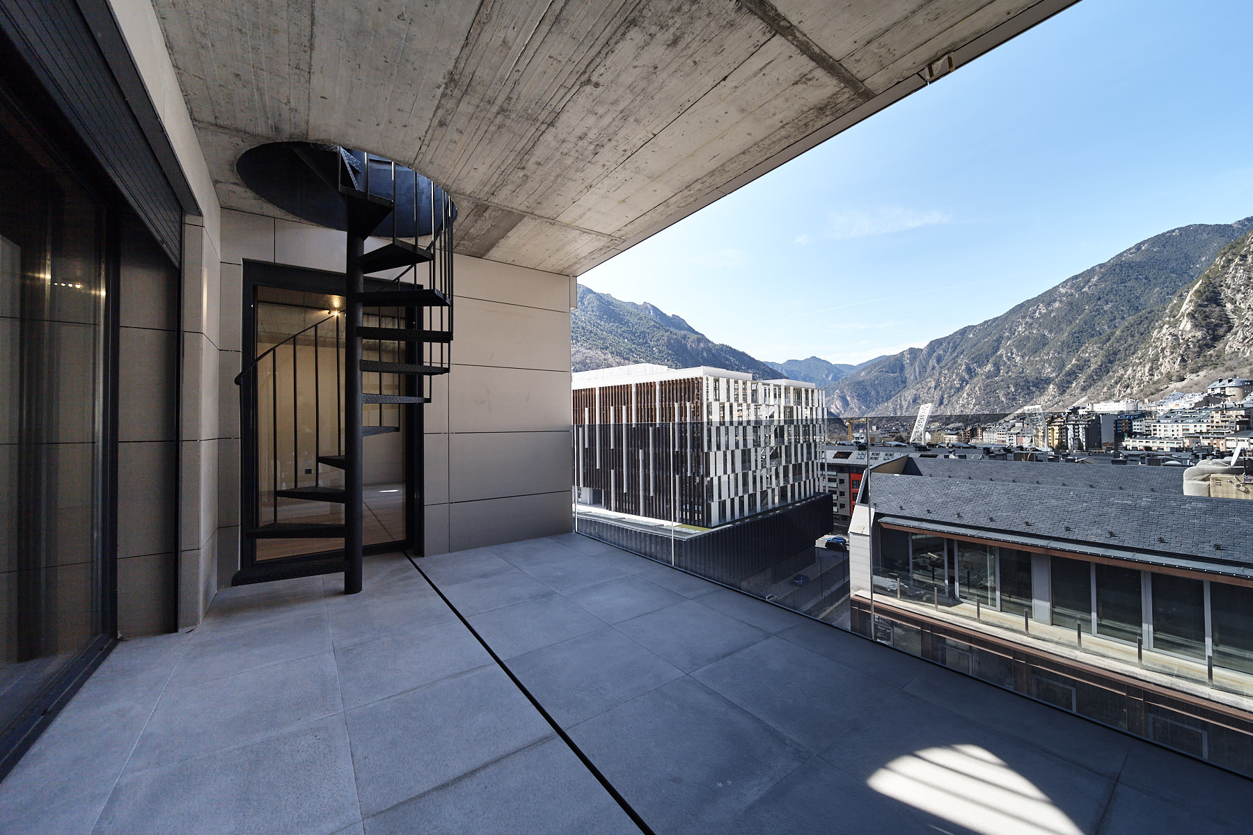 Exclusiu Àtic de nova construcció per comprar a Andorra la Vella