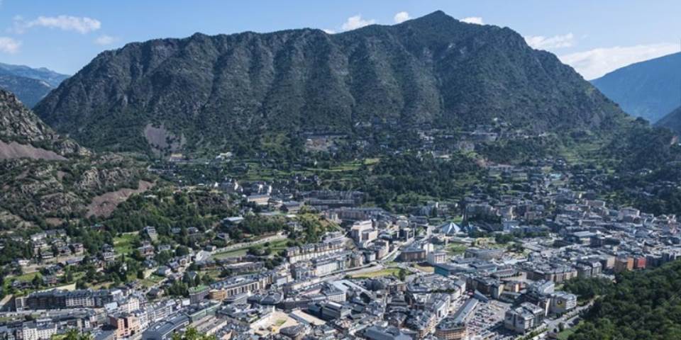 在安道爾的被動和主動居住